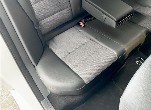 Mercedes-Benz C-Class C180 Blue Efficiency 2014 full