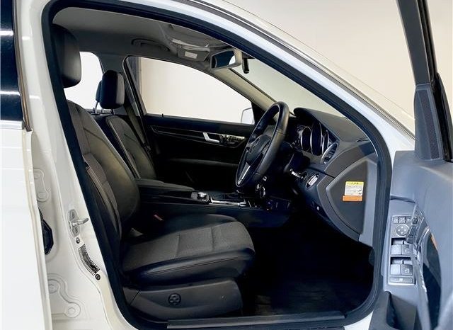 Mercedes-Benz C-Class C180 Blue Efficiency 2014 full