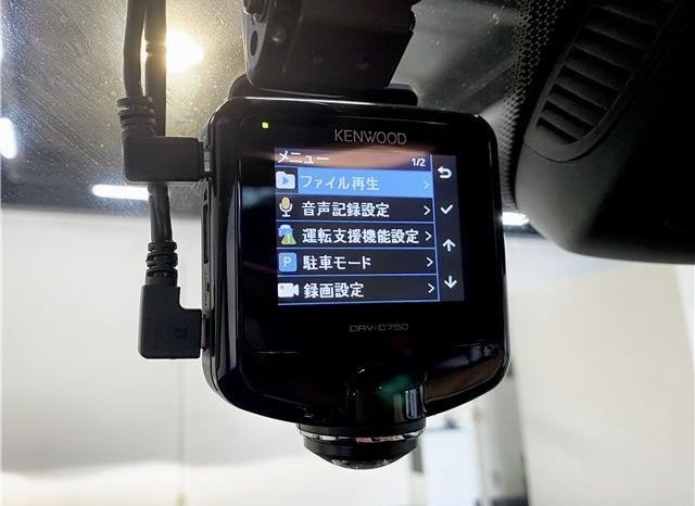 Mercedes-Benz C-Class C180 Blue Efficiency 2014 full