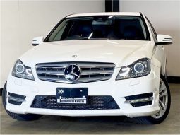 Mercedes-Benz C-Class C180 Blue Efficiency 2014 full