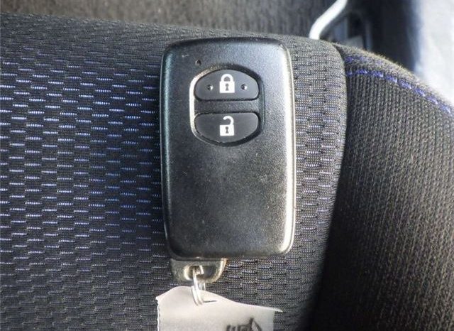 Toyota Vitz FLED Edition 2016 full