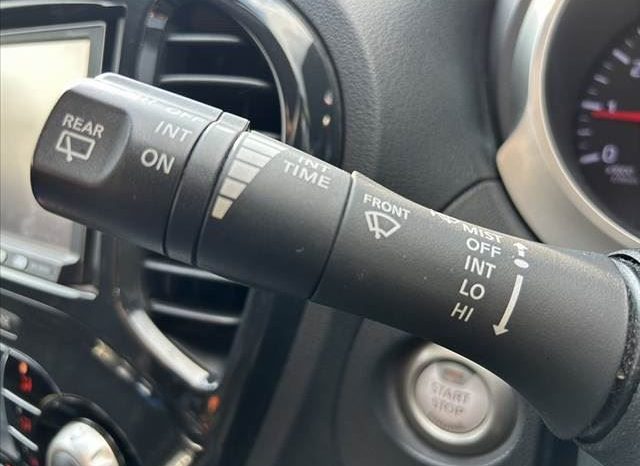 Nissan Juke 15RX 2010 full