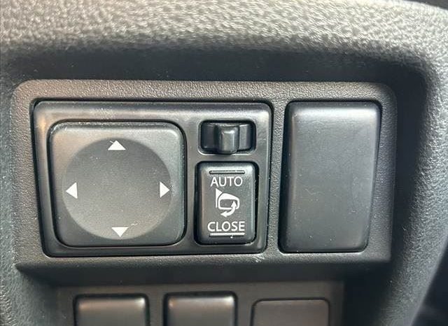 Nissan Juke 15RX 2010 full