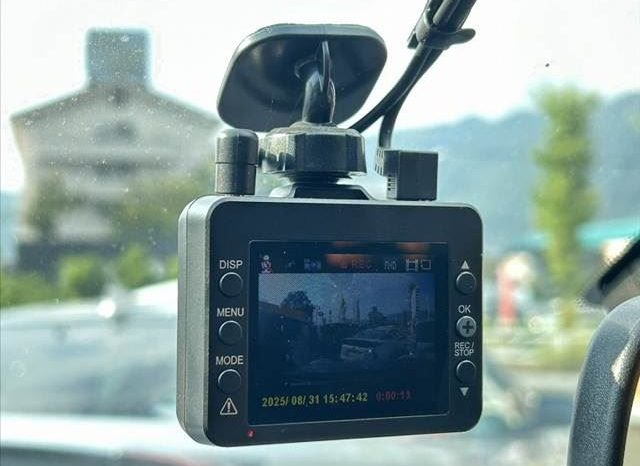 Nissan Juke 15RX 2010 full