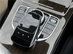 Mercedes-Benz C-Class C200 Avantgarde 2017 full