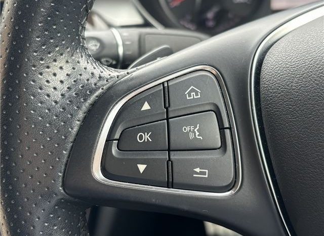 Mercedes-Benz C-Class C200 Avantgarde 2017 full