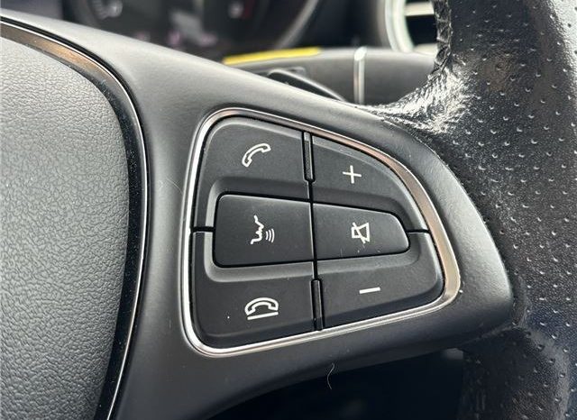 Mercedes-Benz C-Class C200 Avantgarde 2017 full