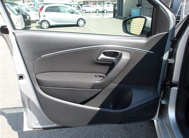 VOLKSWAGEN POLO TSI COMFORTLINE full