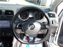 VOLKSWAGEN POLO TSI COMFORTLINE full