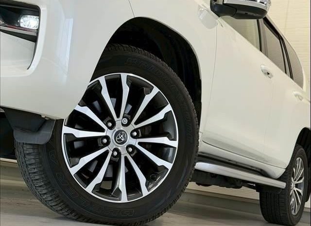 Toyota Land Cruiser Prado TXL Package 2017 full