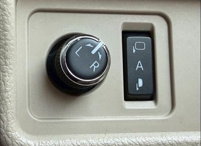 Toyota Land Cruiser Prado TXL Package 2017 full