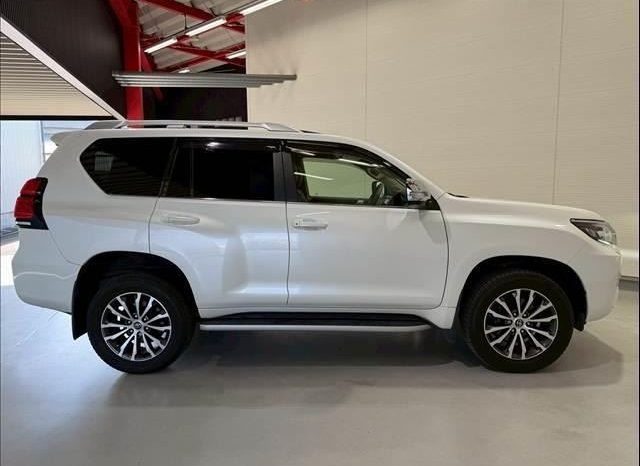 Toyota Land Cruiser Prado TXL Package 2017 full