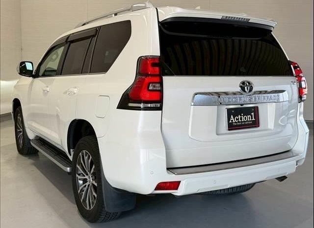 Toyota Land Cruiser Prado TXL Package 2017 full