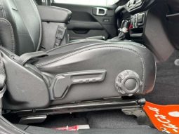 Chrysler Jeep Wrangler Unlimited Sahara 2.0L 2020 full