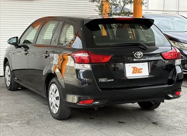 Toyota Corolla Fielder 1.5X 2016 full