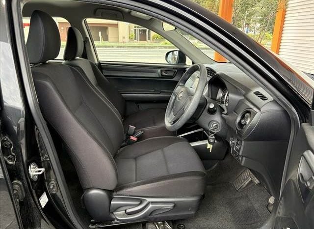 Toyota Corolla Fielder 1.5X 2016 full