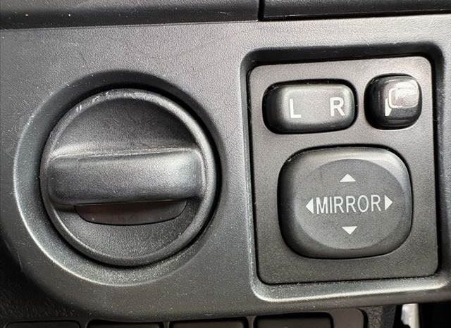 Toyota Corolla Fielder 1.5X 2016 full