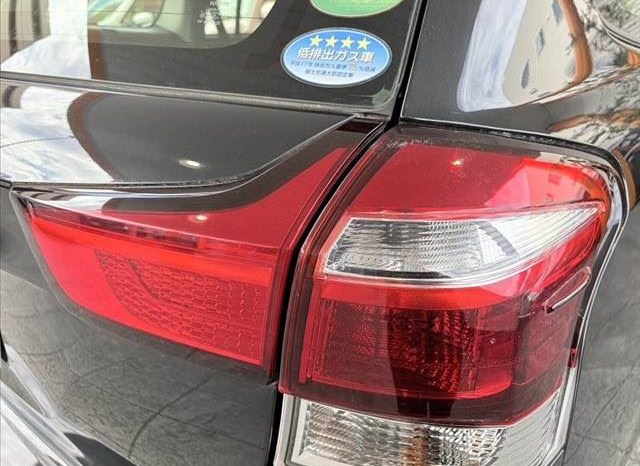 Toyota Corolla Fielder 1.5X 2016 full