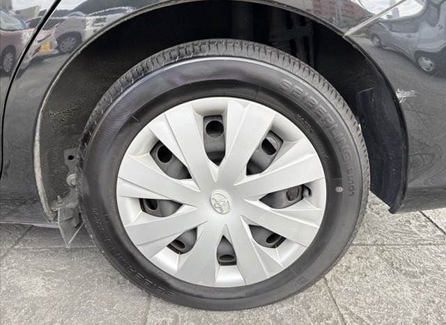 Toyota Corolla Fielder 1.5X 2016 full