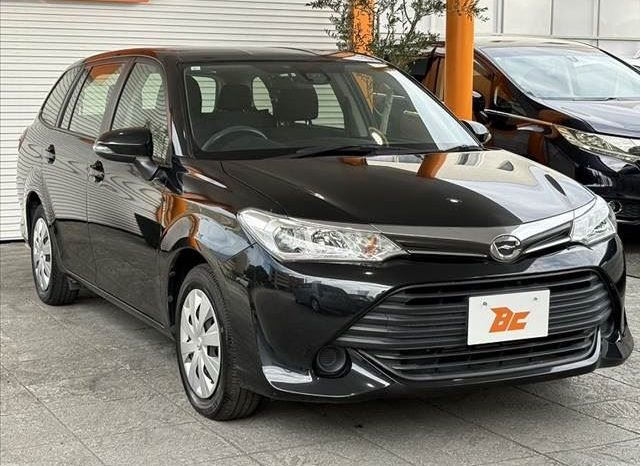 Toyota Corolla Fielder 1.5X 2016 full