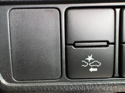 Toyota Corolla Fielder 1.5X 2016 full