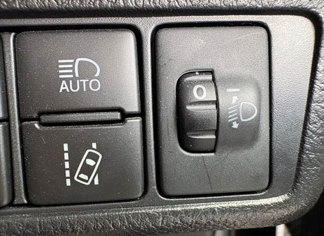 Toyota Corolla Fielder 1.5X 2016 full