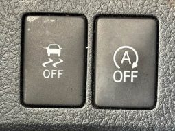 Toyota Corolla Fielder 1.5X 2016 full