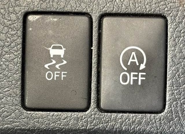 Toyota Corolla Fielder 1.5X 2016 full