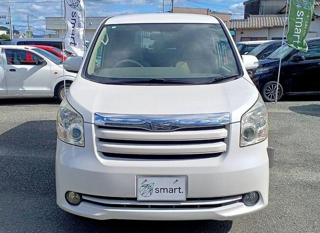 Toyota Noah 2.0 XL Selection 2008 full