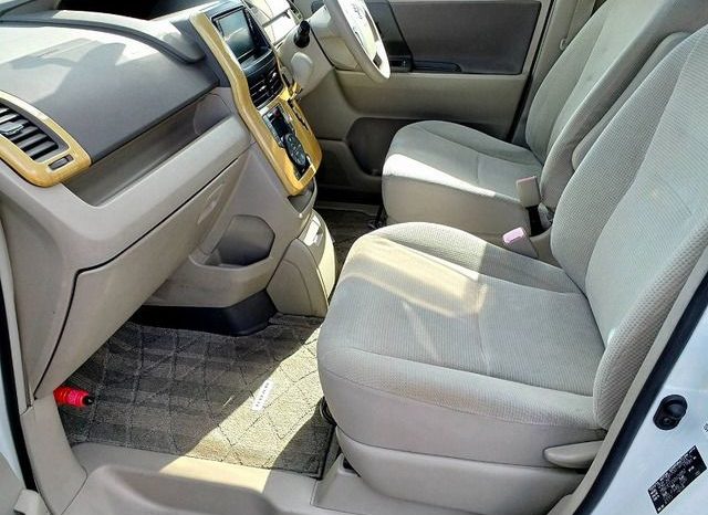 Toyota Noah 2.0 XL Selection 2008 full