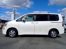 Toyota Noah 2.0 XL Selection 2008 full