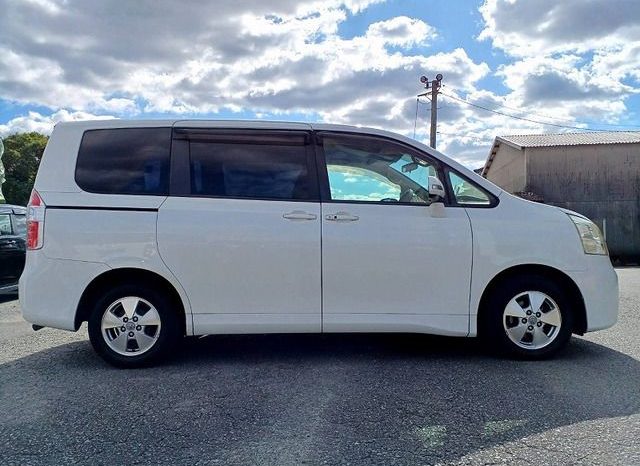 Toyota Noah 2.0 XL Selection 2008 full