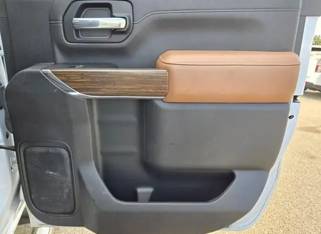 Chevrolet Silverado 2500 High Country 2022 full