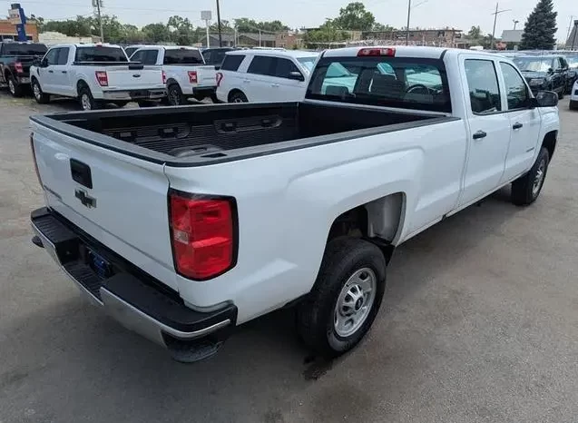 Chevrolet Silverado 2500 WT 2017 full