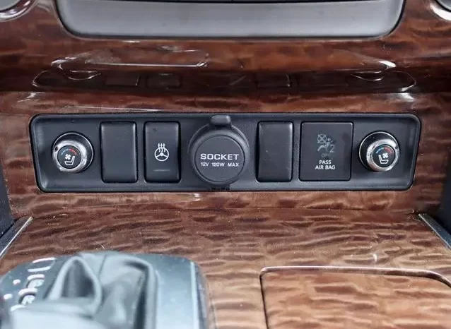 Nissan Armada Platinum 2017 full