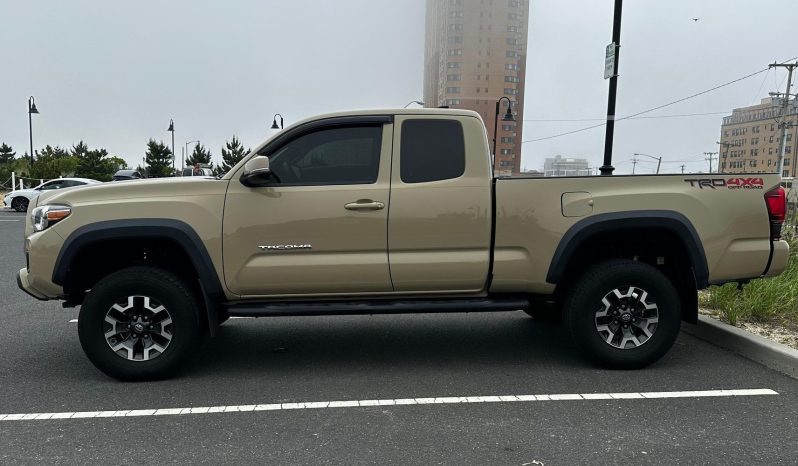 Toyota Tacoma TRD Off-Road Access Cab 4×4 2018 full