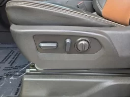 Chevrolet Silverado 2500 High Country 2022 full