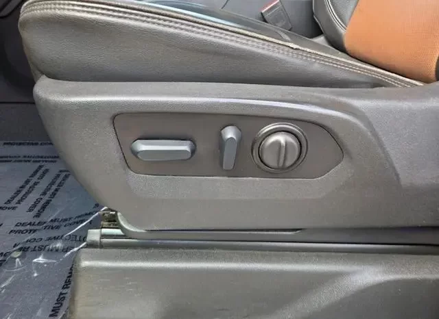 Chevrolet Silverado 2500 High Country 2022 full