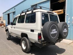 Toyota Land Cruiser Hardtop 2010 full