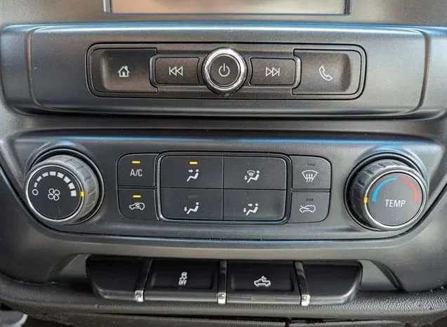 Chevrolet Silverado 2500 WT 2017 full