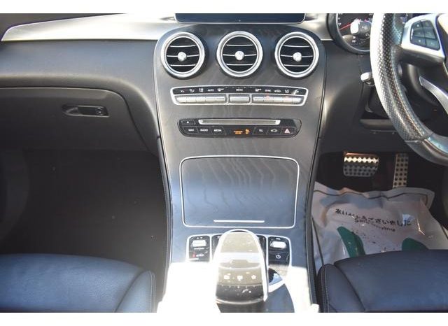 Mercedes Benz GLC-Class GLC250 4Matic Sports (Leather Version) 2017 full