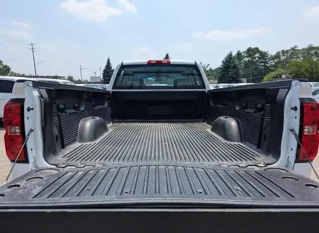 Chevrolet Silverado 2500 WT 2017 full