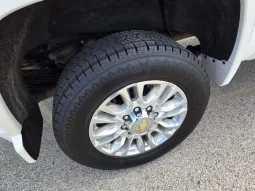 Chevrolet Silverado 2500 High Country 2022 full