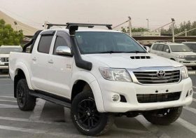 Toyota Hilux SR5 2013