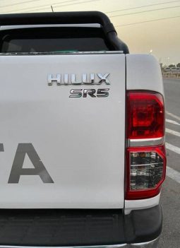 Toyota Hilux SR5 2013 full