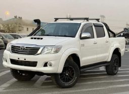 Toyota Hilux SR5 2013 full