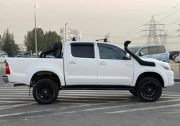 Toyota Hilux SR5 2013 full