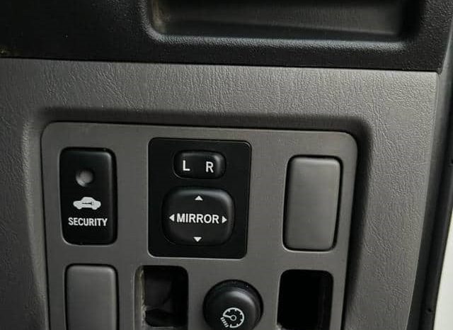 Toyota Hilux SR5 2013 full