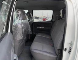 Toyota Hilux SR5 2013 full