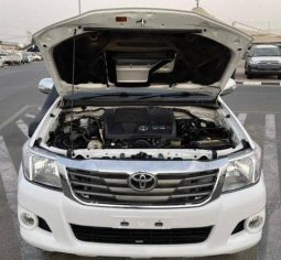Toyota Hilux SR5 2013 full